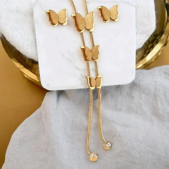 🆕️18K Gold Plated Butterfly Necklace & Earrings Set with Sparkling Zirconias 🦋 - Picture 1 of 16